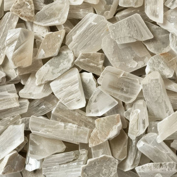 What is Selenite? Exploring the Benefits of this Healing Crystal