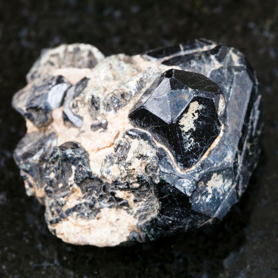 Unlocking the Elegance of Spinel: Uses, Meanings, and Price Insights