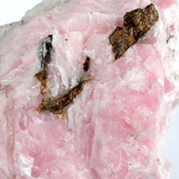 Bustamite: Properties, Meaning, Type Locality & Healing Uses