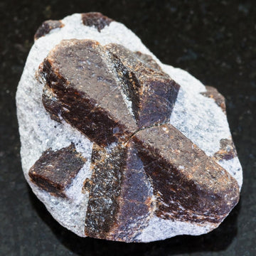 Staurolite Uses: From Ancient Healing to Modern Spiritual Practice