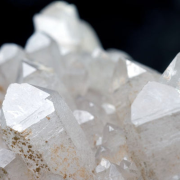 What Is a Silicate? (And Why Silicate Minerals Matter in Gemstones and Jewellery)