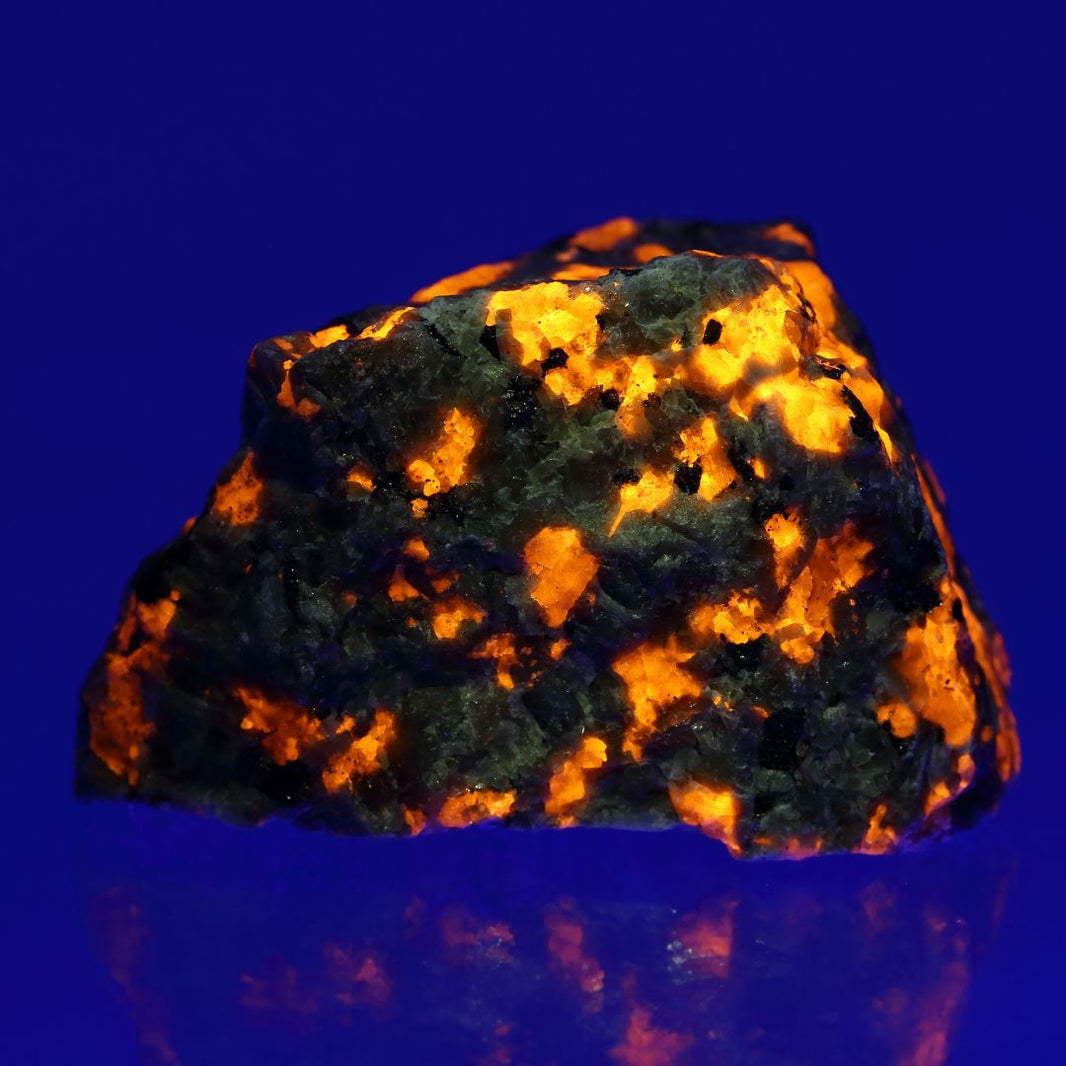 Yooperlite Rocks Pattern Discovering Yooperlites: Your Essential Guide to These Unique Stones ...