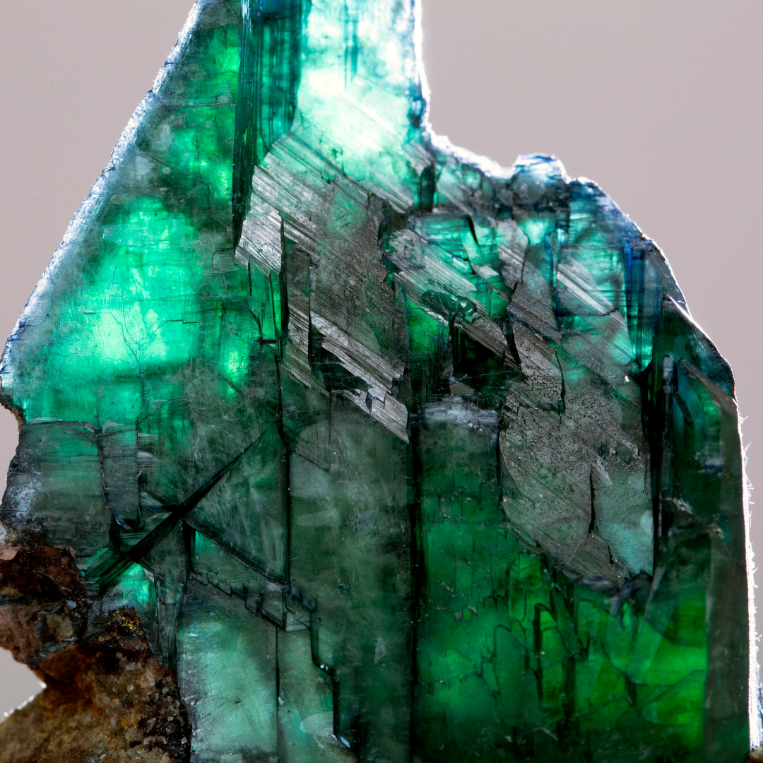 Vivianite: Properties, Uses, and Benefits Explained