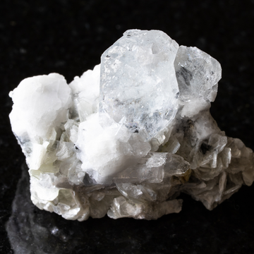 Mica Meaning, Uses, and Metaphysical Properties Explained