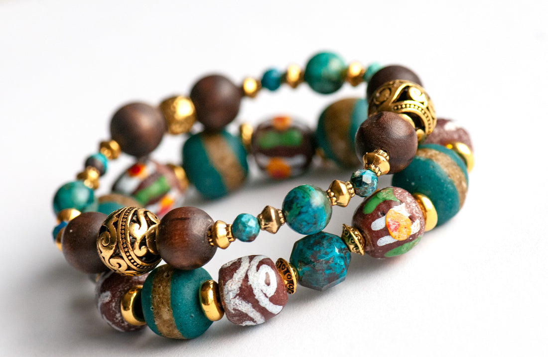 Voyage to Lima bracelet set with Chrysocolla and Krobo Beads