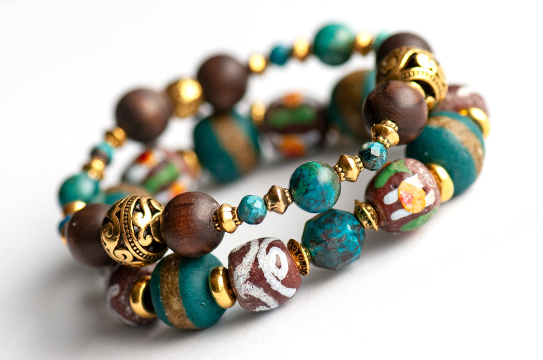 Voyage to Lima bracelet set with Chrysocolla and Krobo Beads