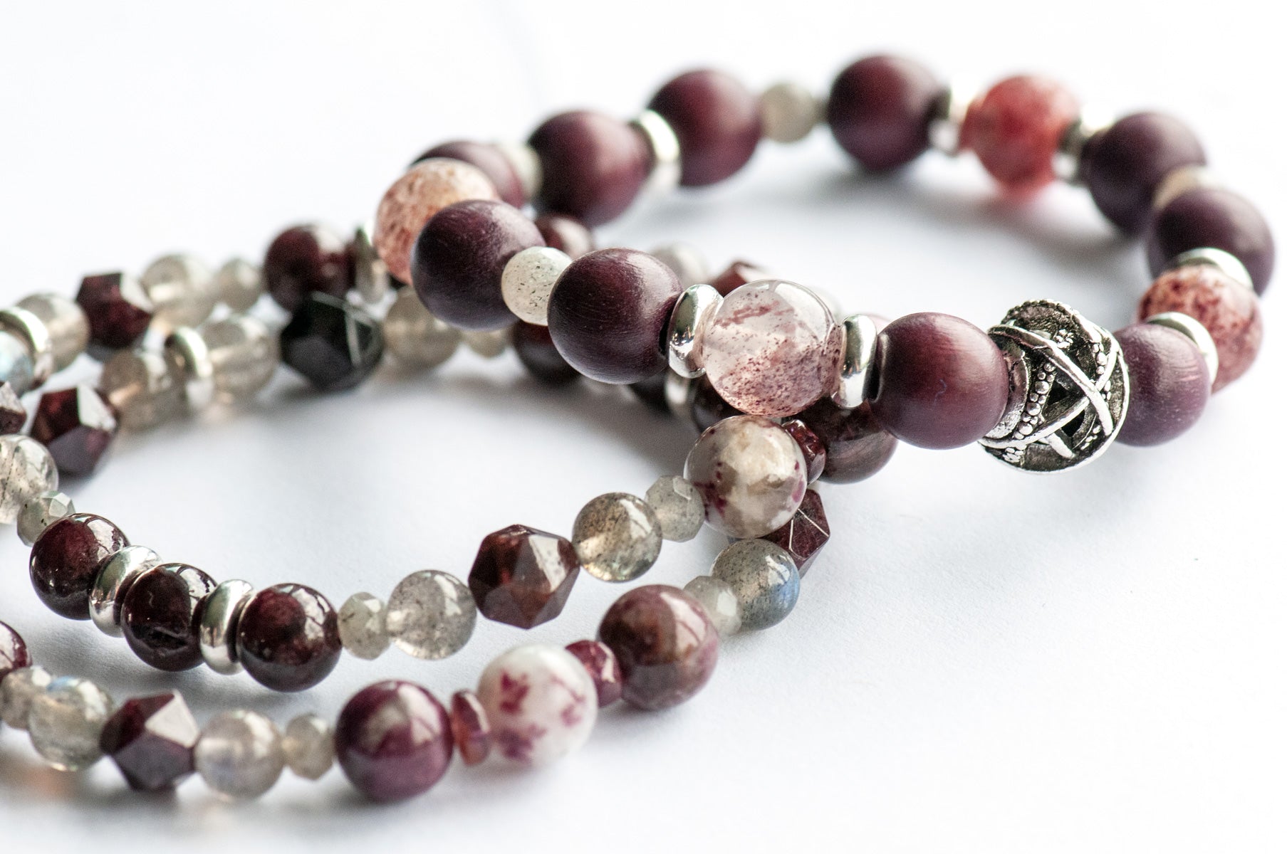 Strawberry Quartz, labradorite and garnet bracelet set