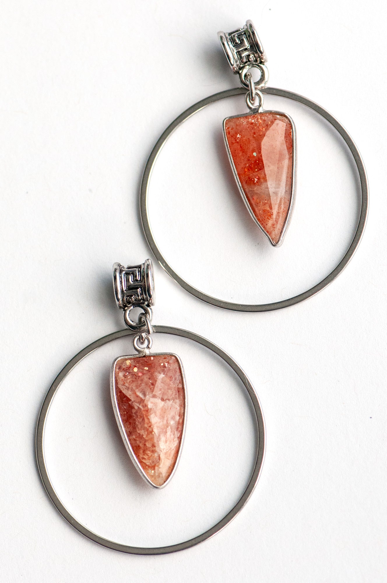 Solar Lynx - Sunstone Pendant with customizable chain