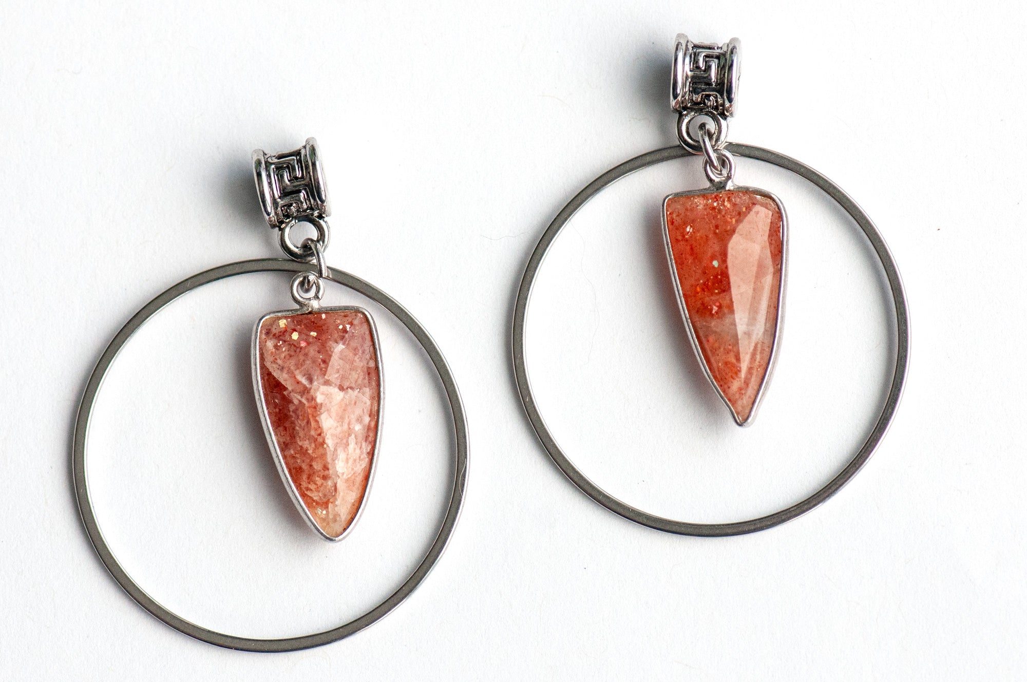 Solar Lynx - Sunstone Pendant with customizable chain