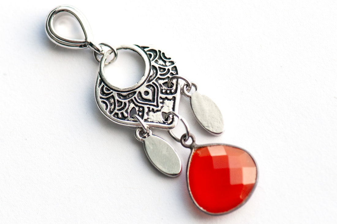 Temple Lynx Pendant - Blue Chalcedony or Carnelian