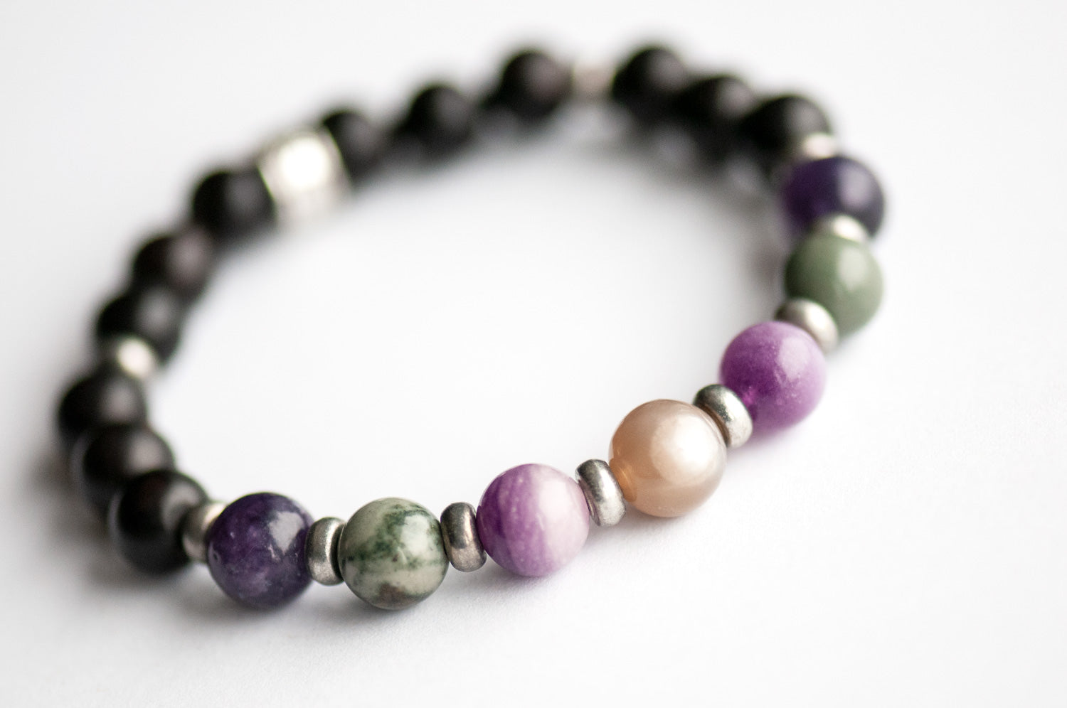 Crystal bracelet for calm and stress relief with Fluorite and Jasper