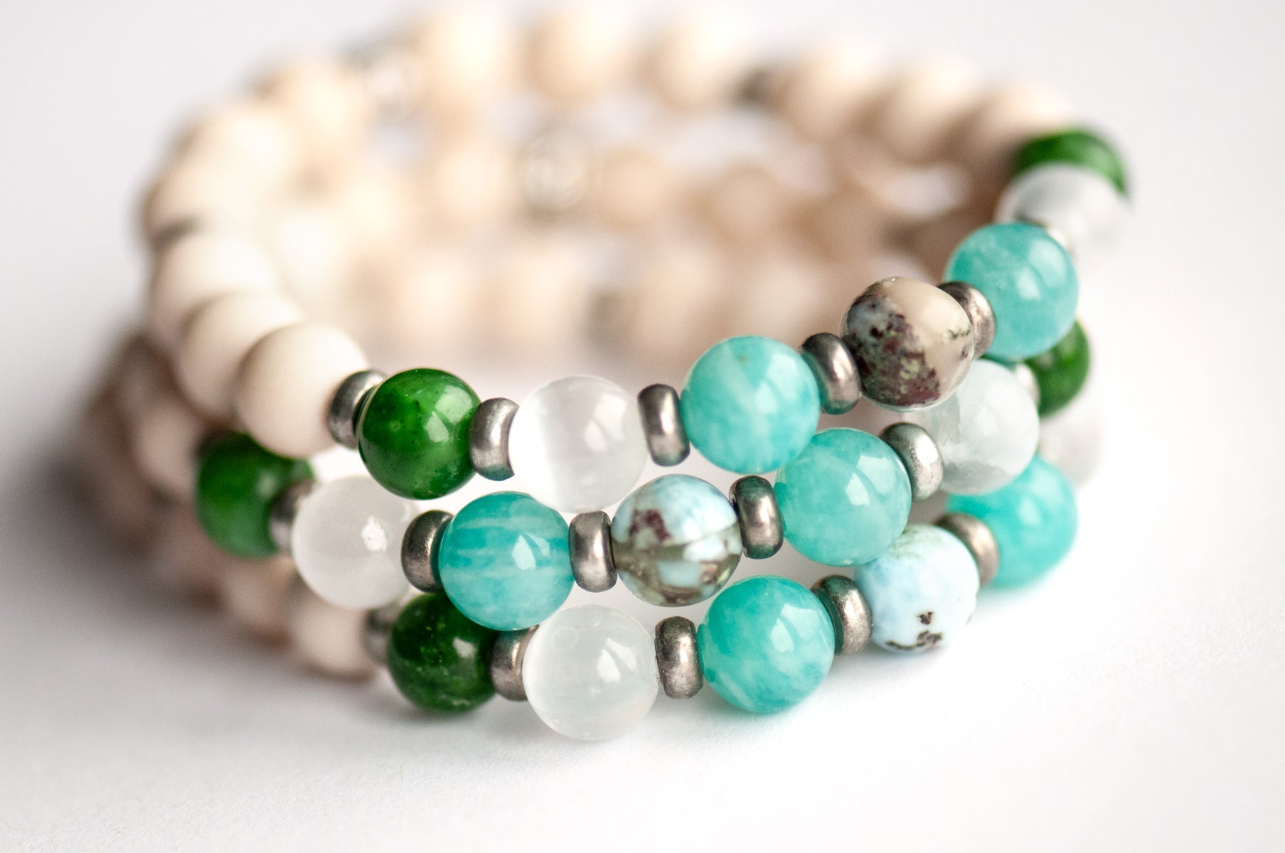 Crystal bracelet for calm and tranquility with Selenite and Jade