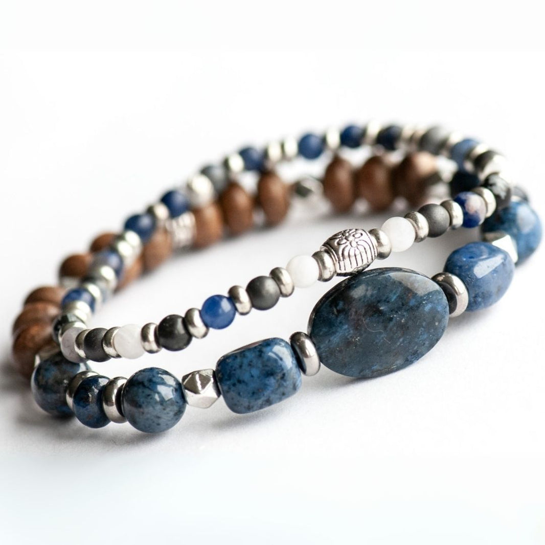 The Allure of Chatoyance: Understanding the Cat's Eye Effect in Gems ...