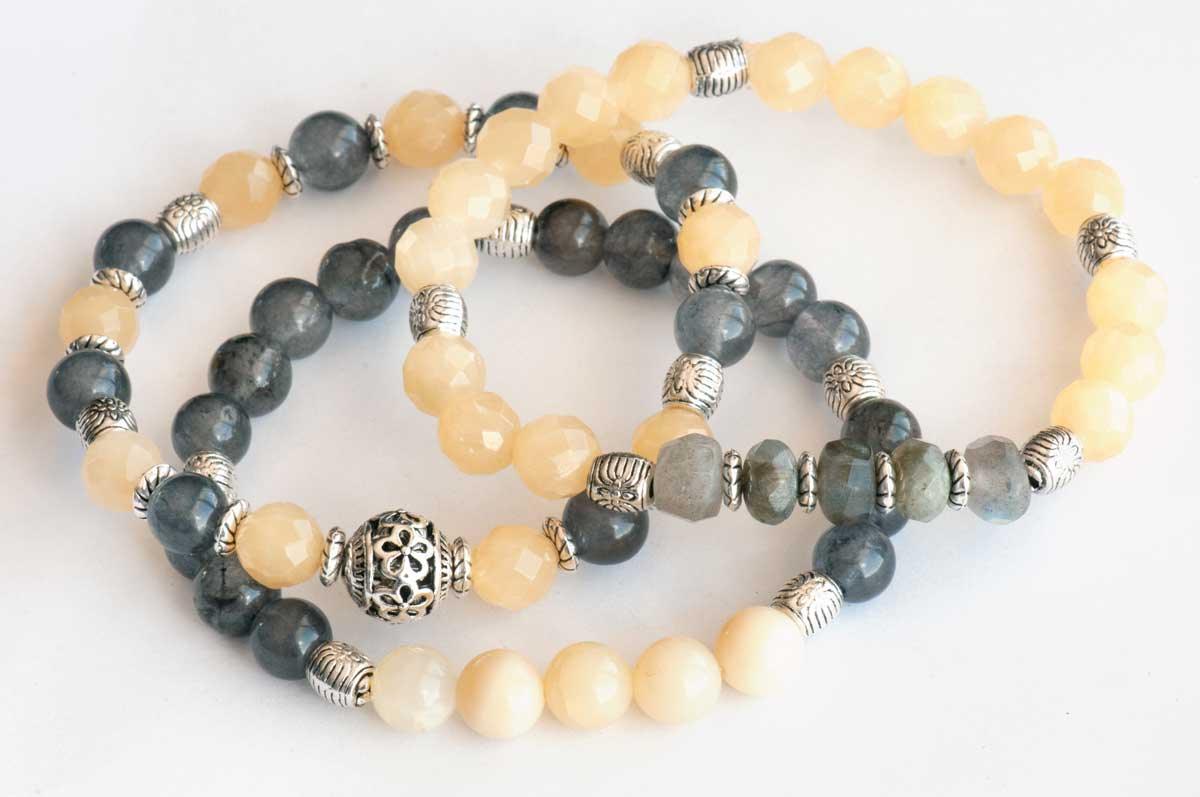 Handmade bracelet set in yellow and grey